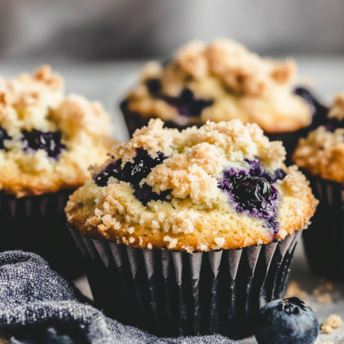 Blueberry Muffins with Crumb Topping